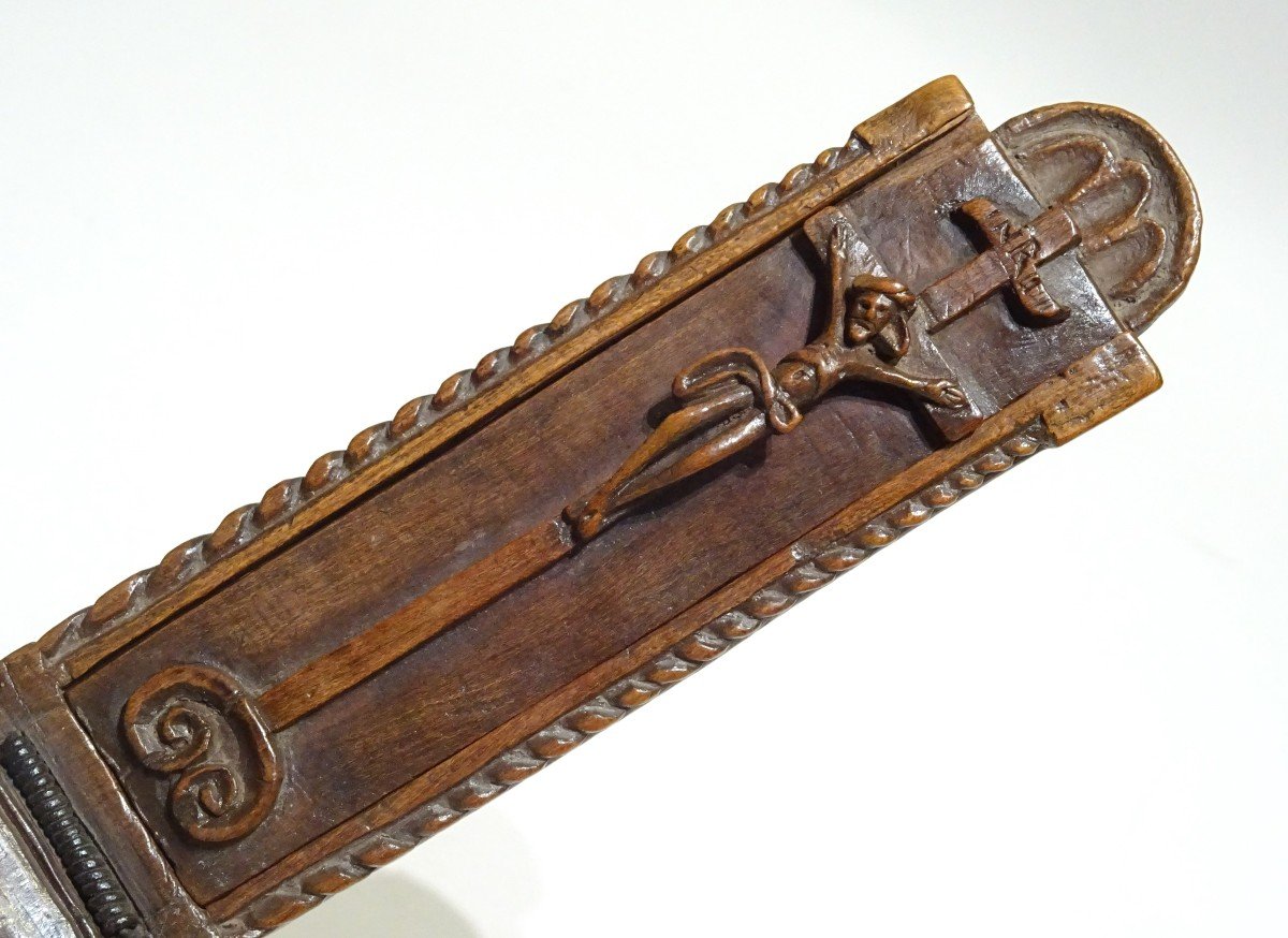 Tobacco Rasp With Sliding Lid On The Theme Of The Crucifixion-photo-4