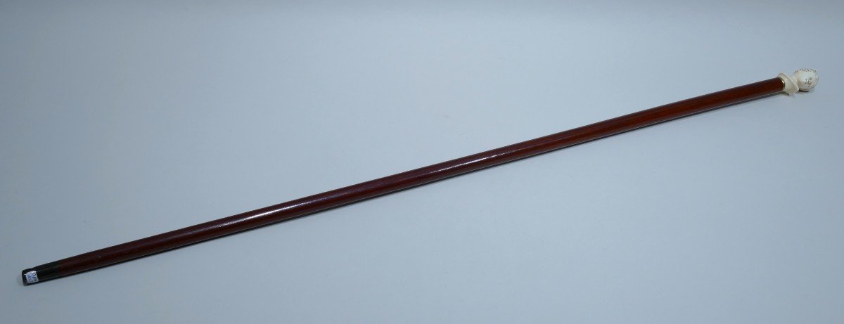 Great Cane With Pretty Handle Representing A Woman In Bust-photo-1