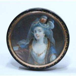 Tabatière d'époque Louis XVI Représentant Une Jolie élégante