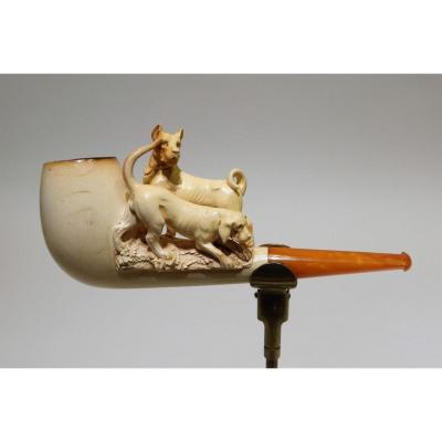 Meerschaum Pipe Representing Two Dogs Of Different Breed