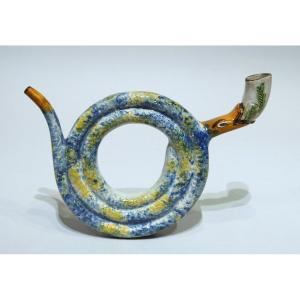 Pipe De Type Staffordshire Au Décor Du Serpent Datable Du 18ème Siècle