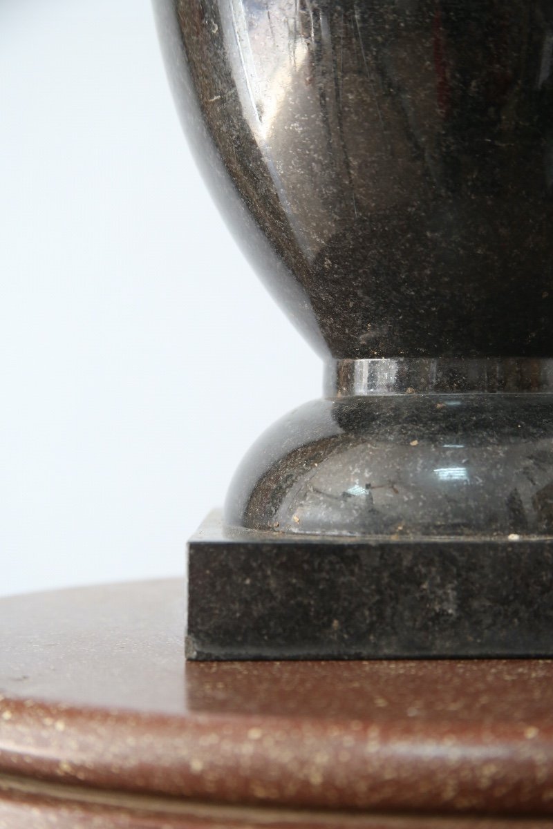 Urn Shaped Black Marble Vase.-photo-3