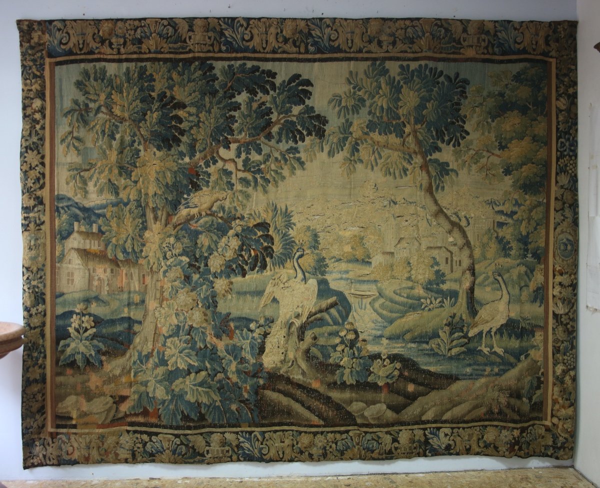 Tapisserie d’Aubusson, verdure aux oiseaux,  XVIIIème siècle.