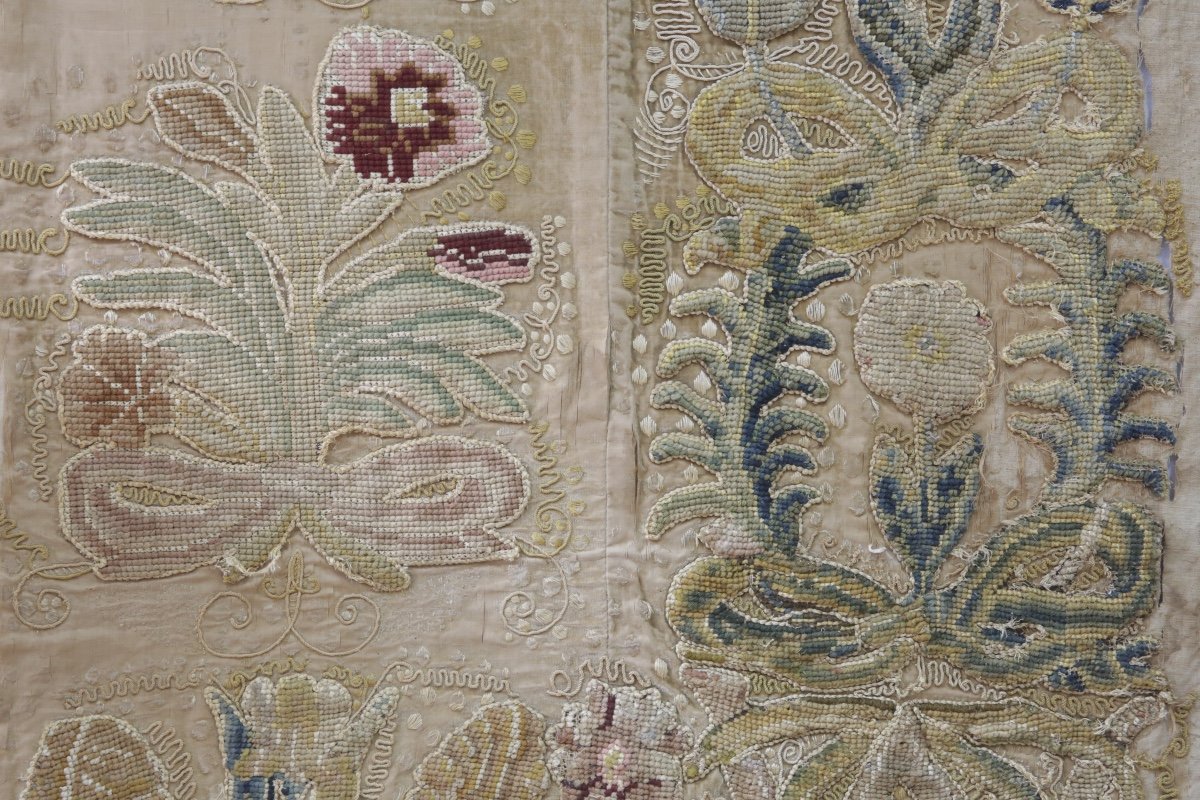  Lés textiles tapisserie et broderies sur velours de soie, XVIIIè-photo-8