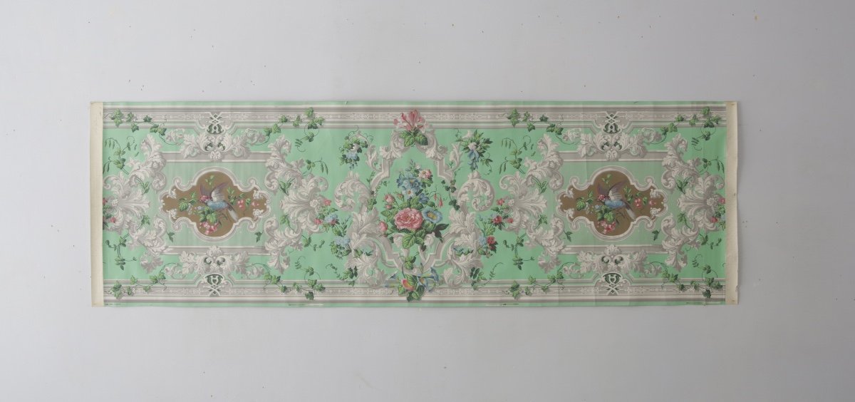 Strip Of 19th Century Birds And Flowers Wallpaper - “fine Green And Gray”