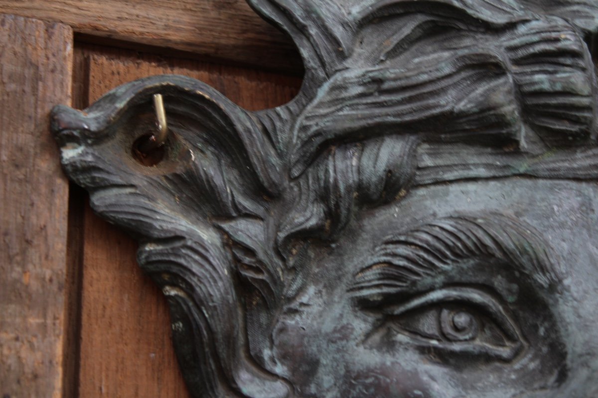 Bouche de fontaine en bronze, mascaron de faune de style XVIIIème siècle-photo-2