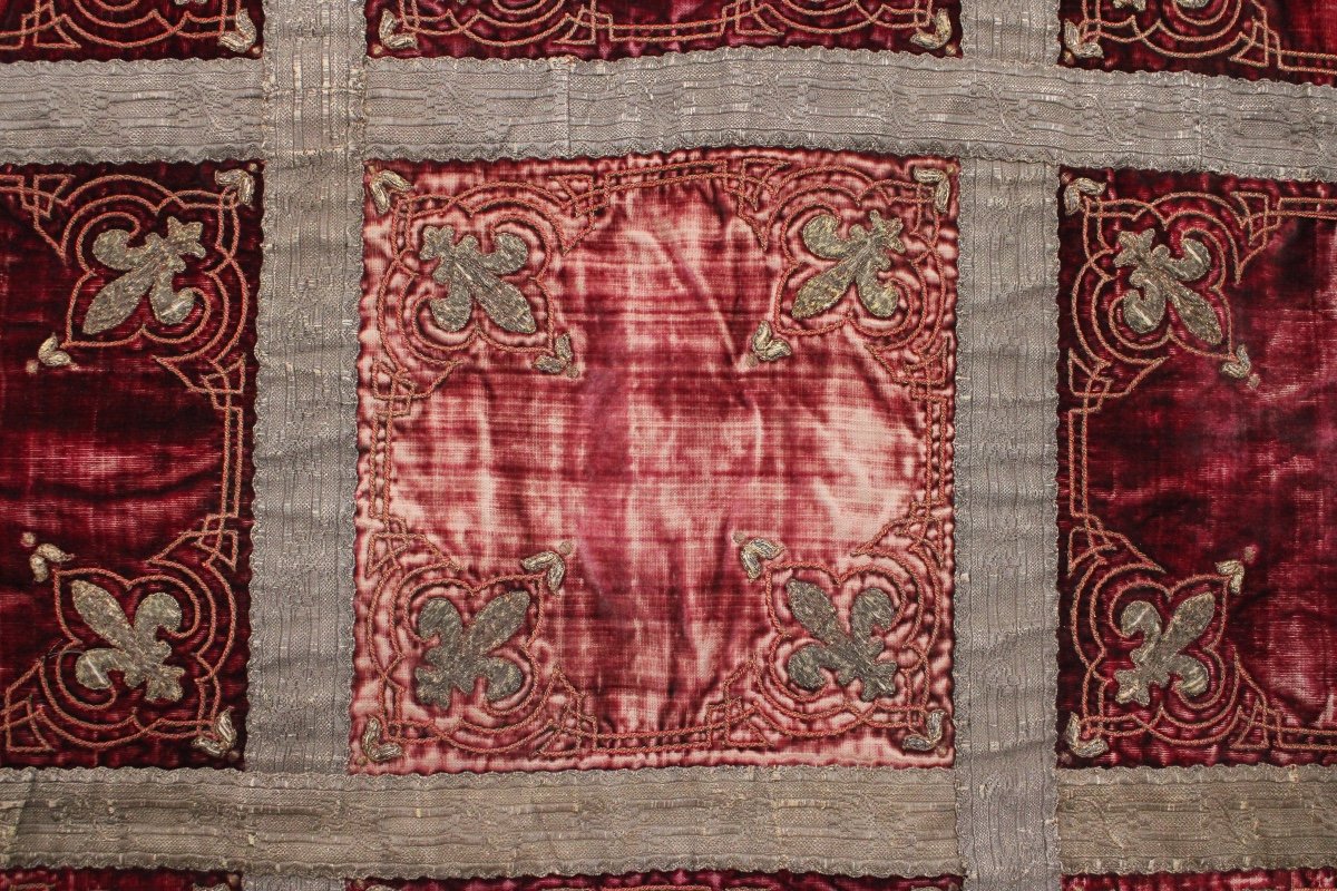 Tapis de table, velours de soie, broderies et passementeries fils dorés, XIXème siècle-photo-4