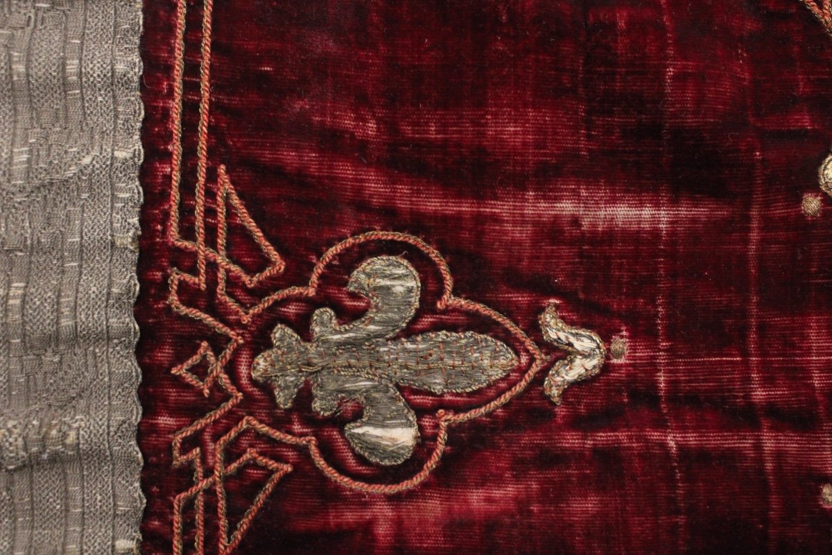 Tapis de table, velours de soie, broderies et passementeries fils dorés, XIXème siècle-photo-2