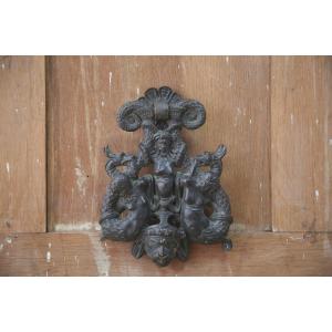 Knocker Decorated With Grotesques In Patinated Bronze, 19th Century