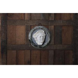 Marble Medallion With A Woman's Face, 19th Century