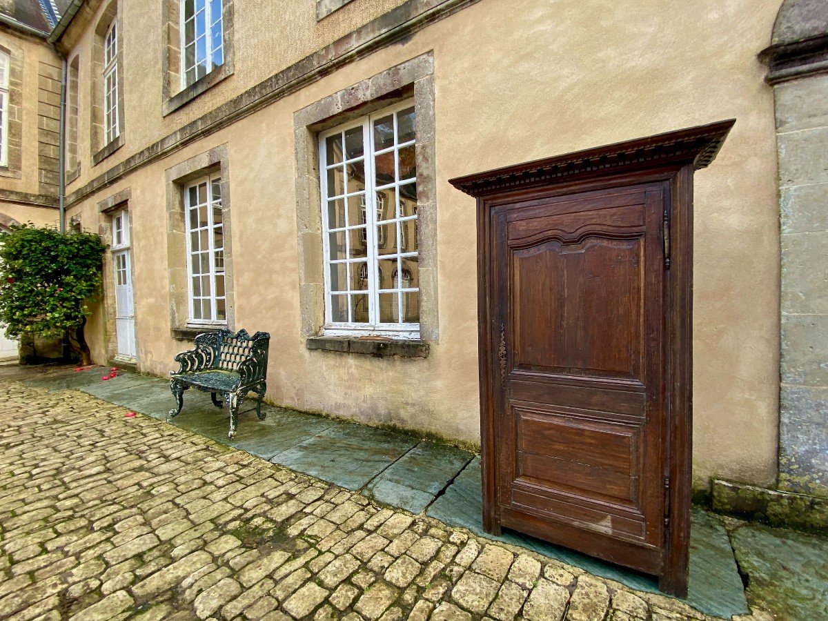 Country Bonnetière In Solid Oak / Manchoise Production Louis XIV Period. Seventeenth Century-photo-4