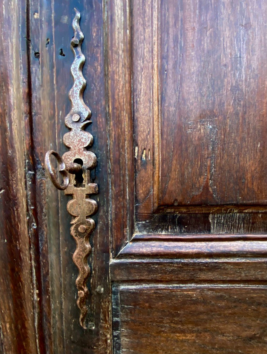 Country Bonnetière In Solid Oak / Manchoise Production Louis XIV Period. Seventeenth Century-photo-1