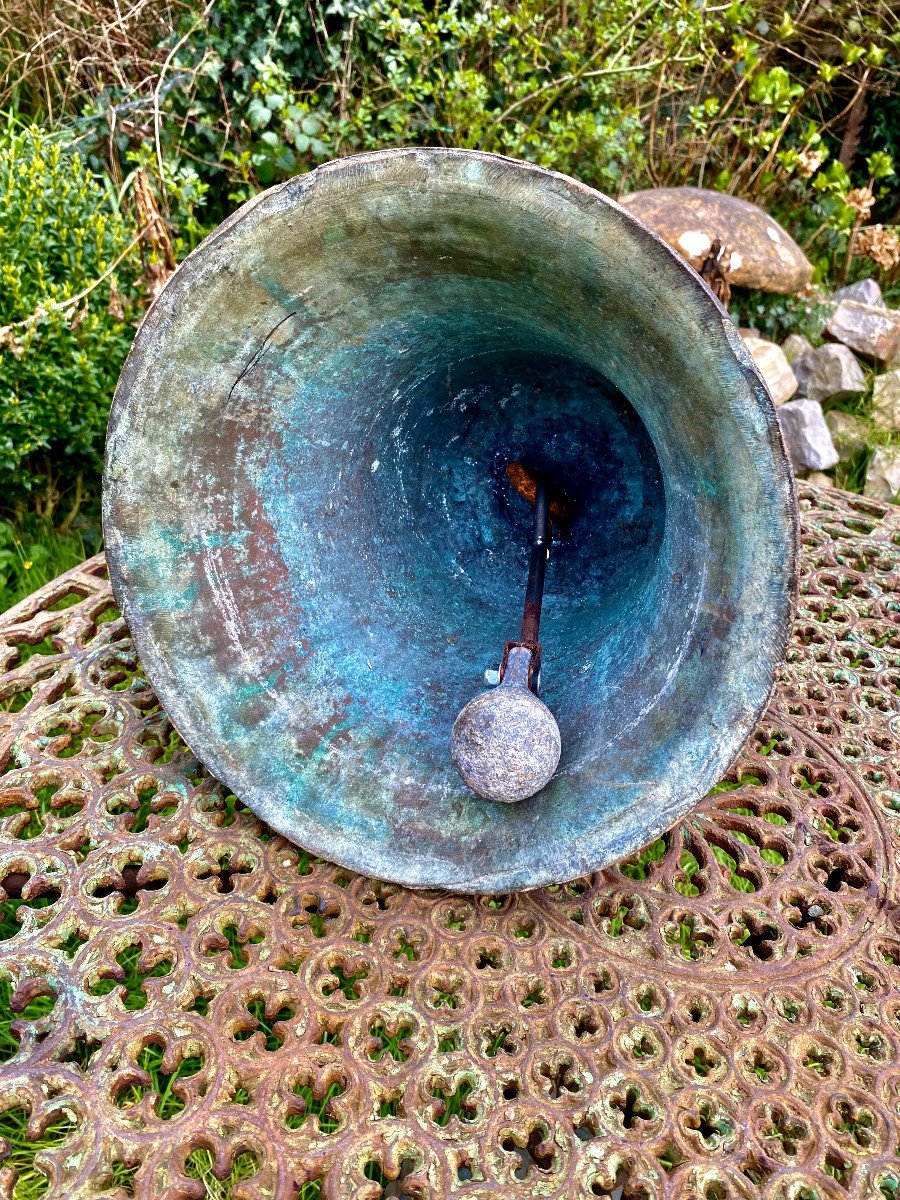 Interesting Cast Iron Bell From Poitiers "the City Of A Hundred Bell Towers". Mid-19th Century.-photo-1