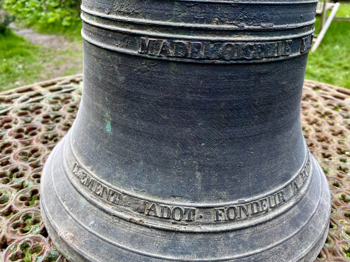 Interesting Cast Iron Bell From Poitiers "the City Of A Hundred Bell Towers". Mid-19th Century.-photo-2