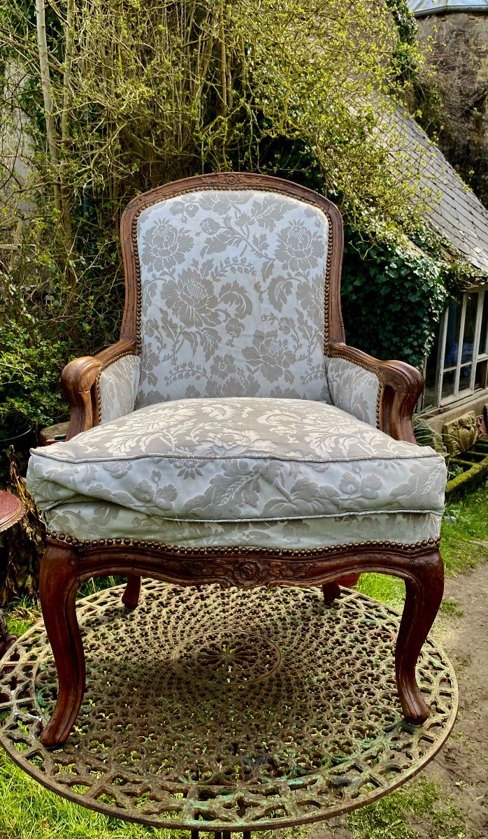 Fauteuil Bergère Gondole Moulurée Et Sculptée. Epoque Louis XV En Bois Naturel . XVIII E Siècle-photo-3