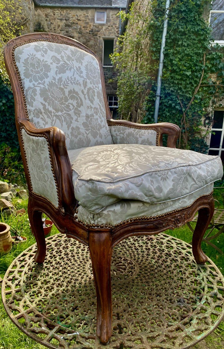 Fauteuil Bergère Gondole Moulurée Et Sculptée. Epoque Louis XV En Bois Naturel . XVIII E Siècle-photo-4