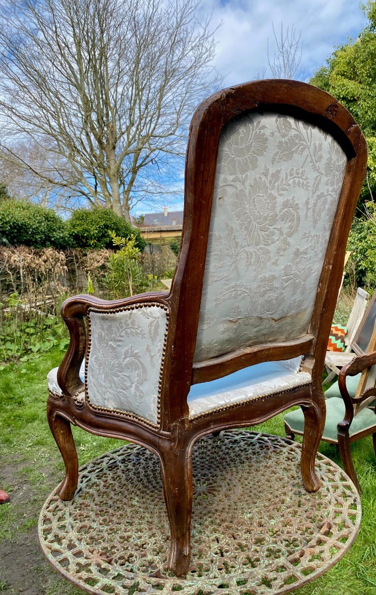 Fauteuil Bergère Gondole Moulurée Et Sculptée. Epoque Louis XV En Bois Naturel . XVIII E Siècle-photo-2