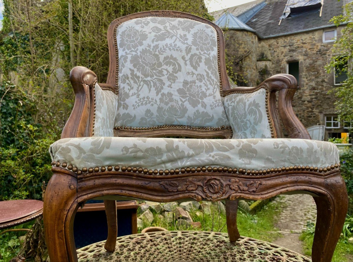 Fauteuil Bergère Gondole Moulurée Et Sculptée. Epoque Louis XV En Bois Naturel . XVIII E Siècle-photo-3