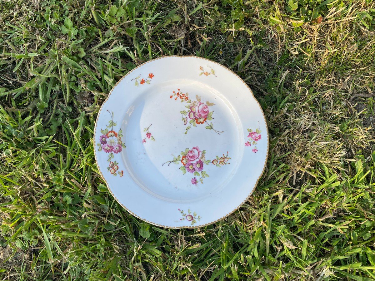 Six 18th Century Porcelain Plates In The "du Barry" Style. Locré House. Very Good Condition. -photo-3