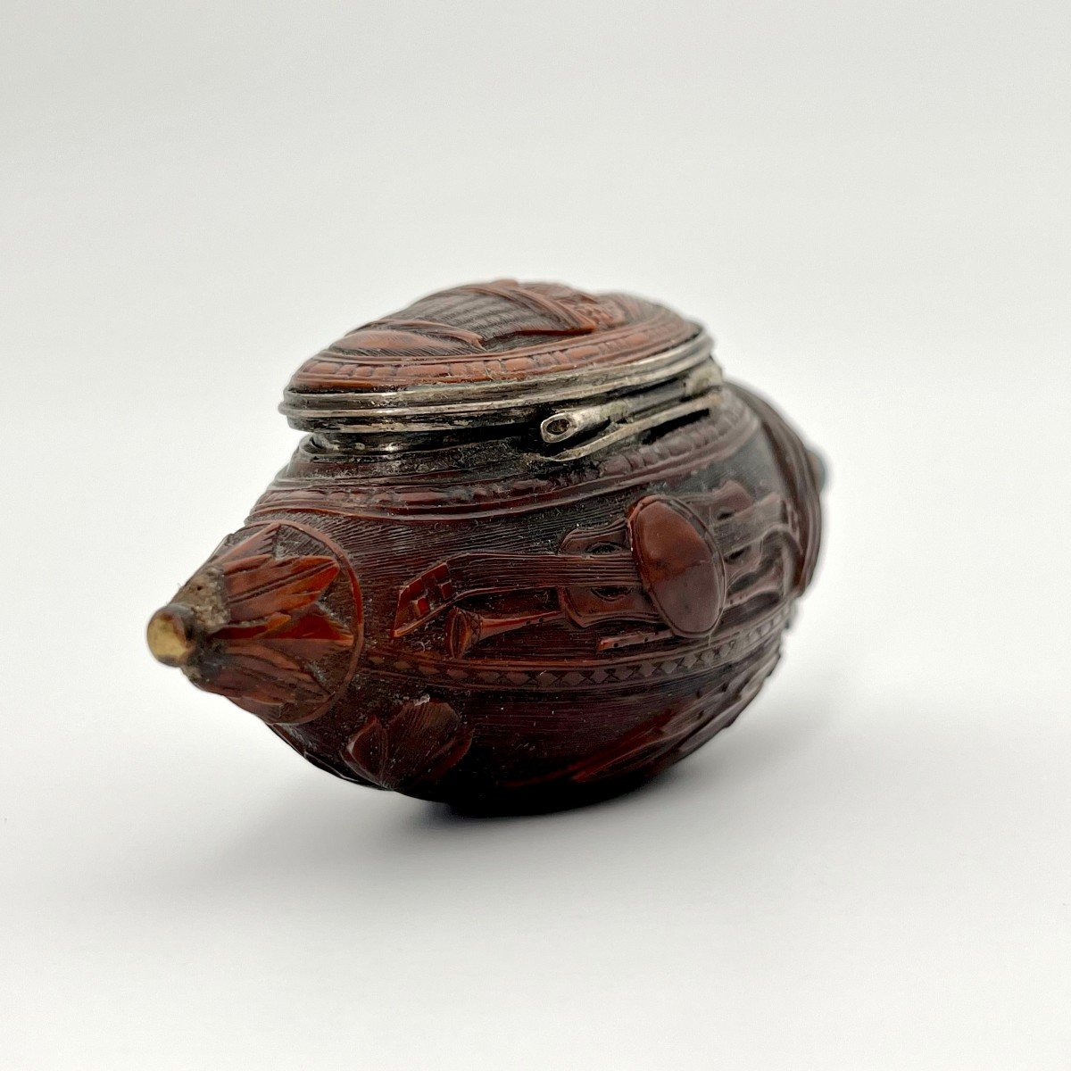 Chimerical Animal Snuff Box With Glass Eyes In Carved Boxwood 19th Century-photo-2