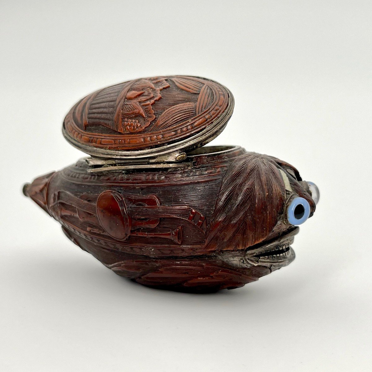 Chimerical Animal Snuff Box With Glass Eyes In Carved Boxwood 19th Century-photo-3