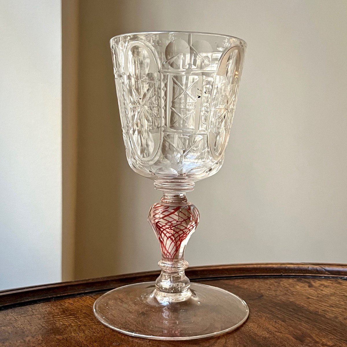 Large Glass Or Pokal In Cut Glass With Red Filigree, Bohemia - Silesia, 18th Century 18th-photo-4