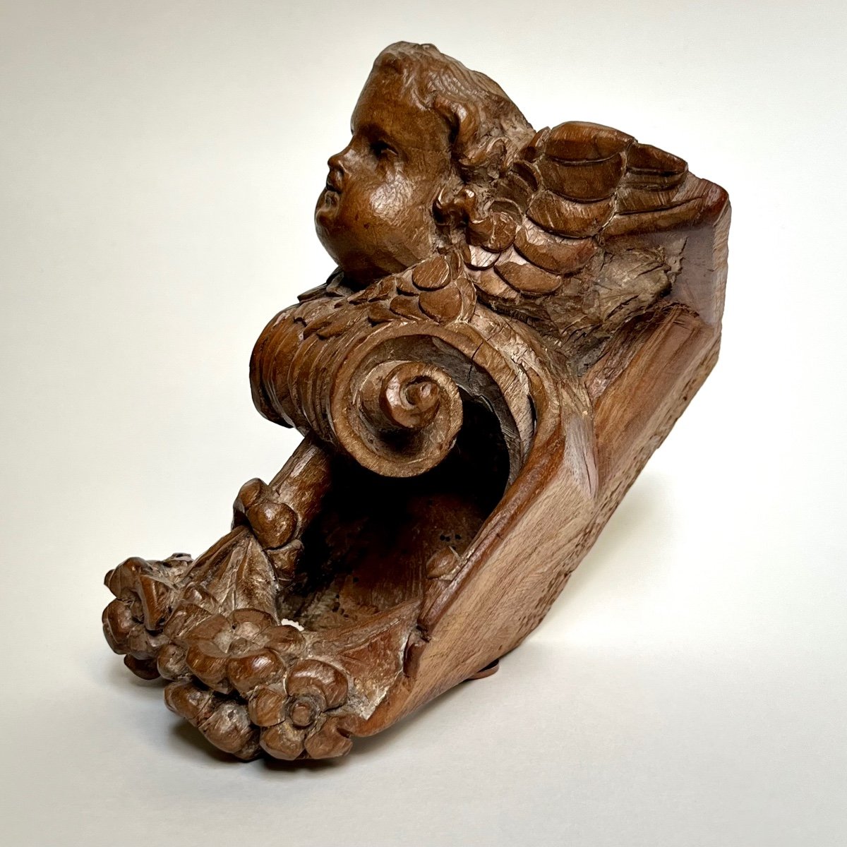 Small Corner Wall Console In Wood Carved With A Putto 18th Century 18th-photo-1