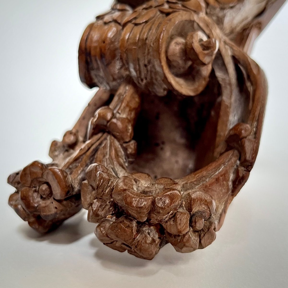 Small Corner Wall Console In Wood Carved With A Putto 18th Century 18th-photo-2