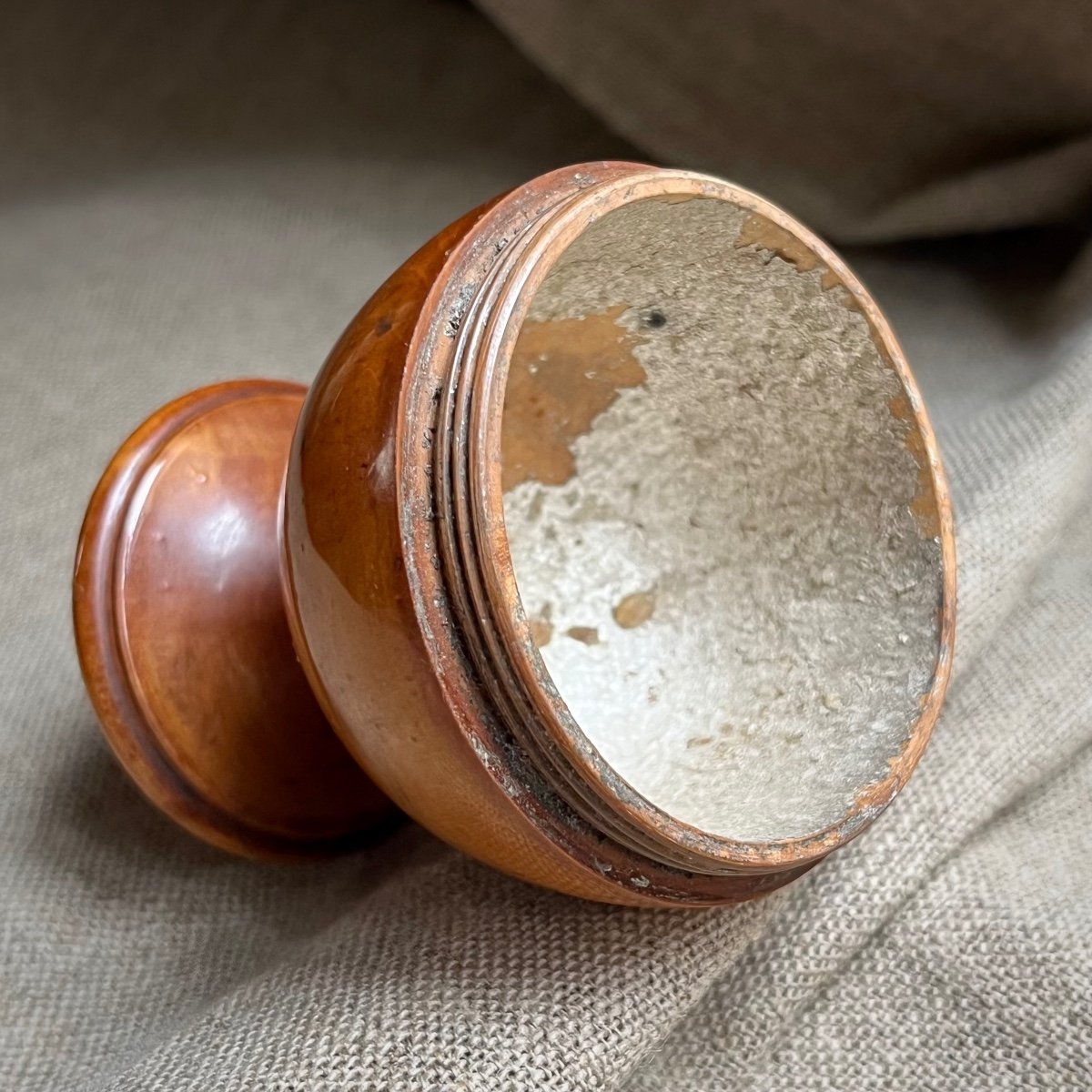 Box For Gilding Or Silvering Pills In Boxwood - Turned Wood 19th Century Old Pharmacy 19th-photo-2