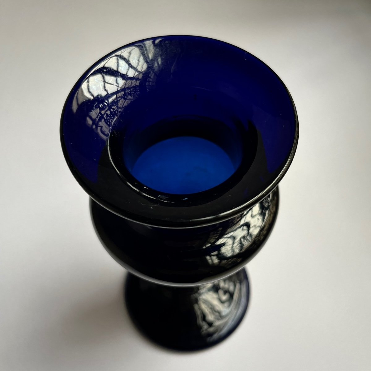 18th Century Cobalt Blue Tinted Blown Glass Vase From The Boyer Factory In Bordeaux 18th Century-photo-3