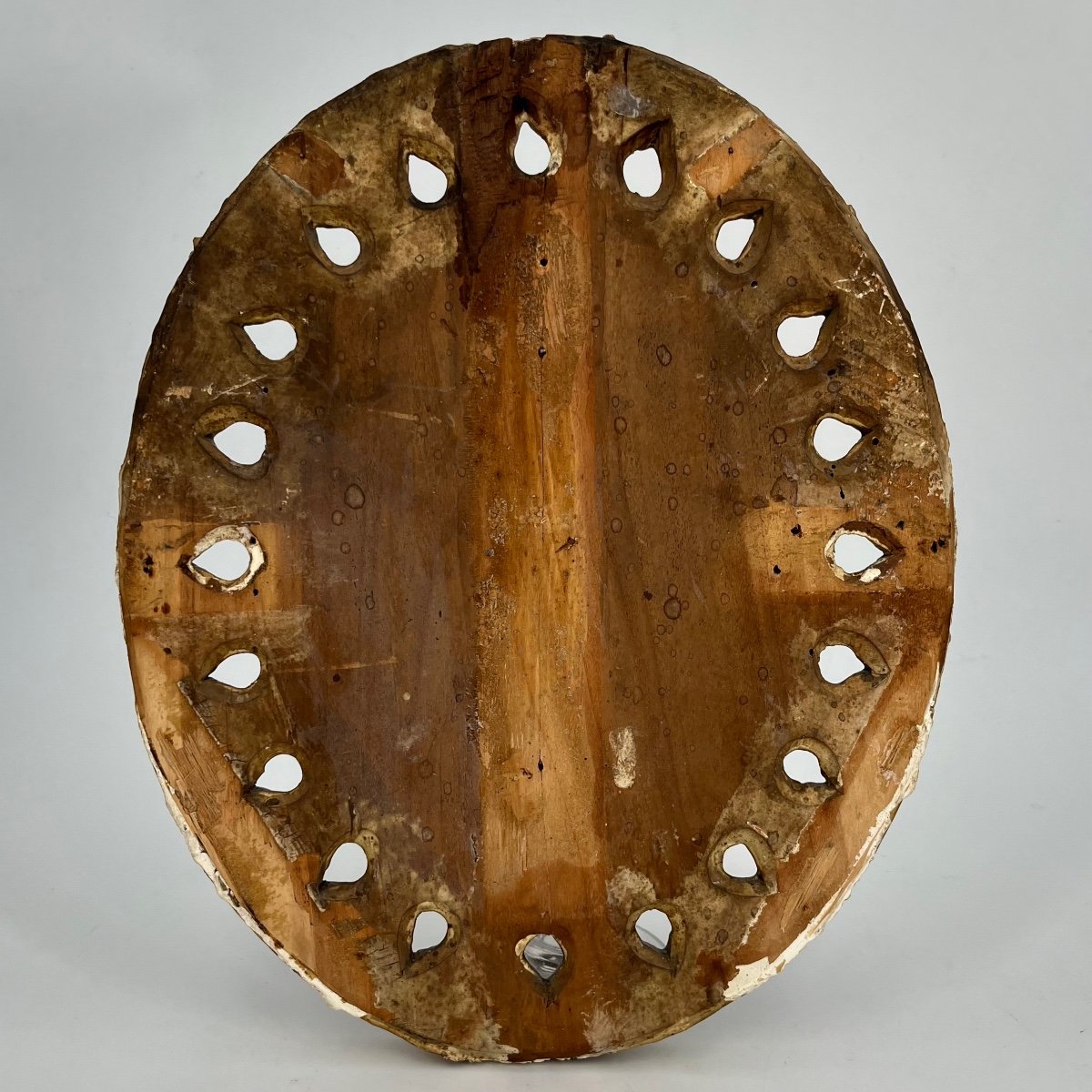 Oval Medallion In Gilded Wood From The 18th Century With Carved Decoration Of A Woman's Head In A Mascaron From The 18th Century -photo-4