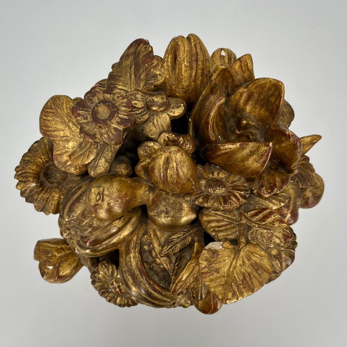 Corbeille de fruits et de fleurs, bois doré sculpté de la fin du XVIIIe centre de table 18e-photo-7