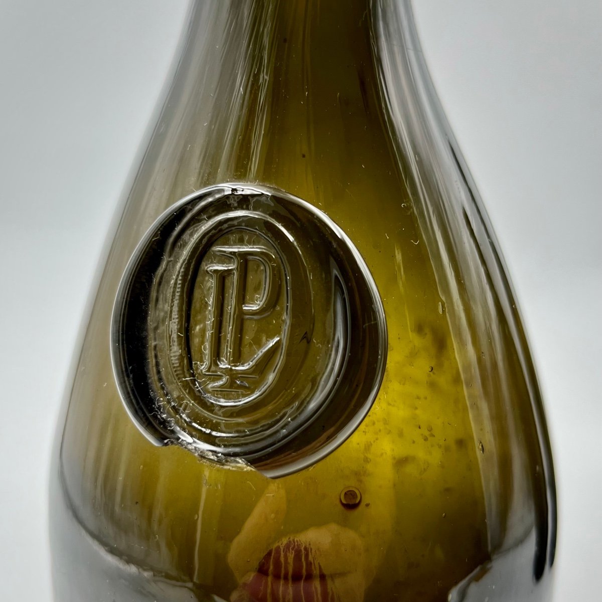 Three Glass Bottles With Lpo Seal From The Cellar Of Louis Philippe d'Orléans, 19th Century-photo-3