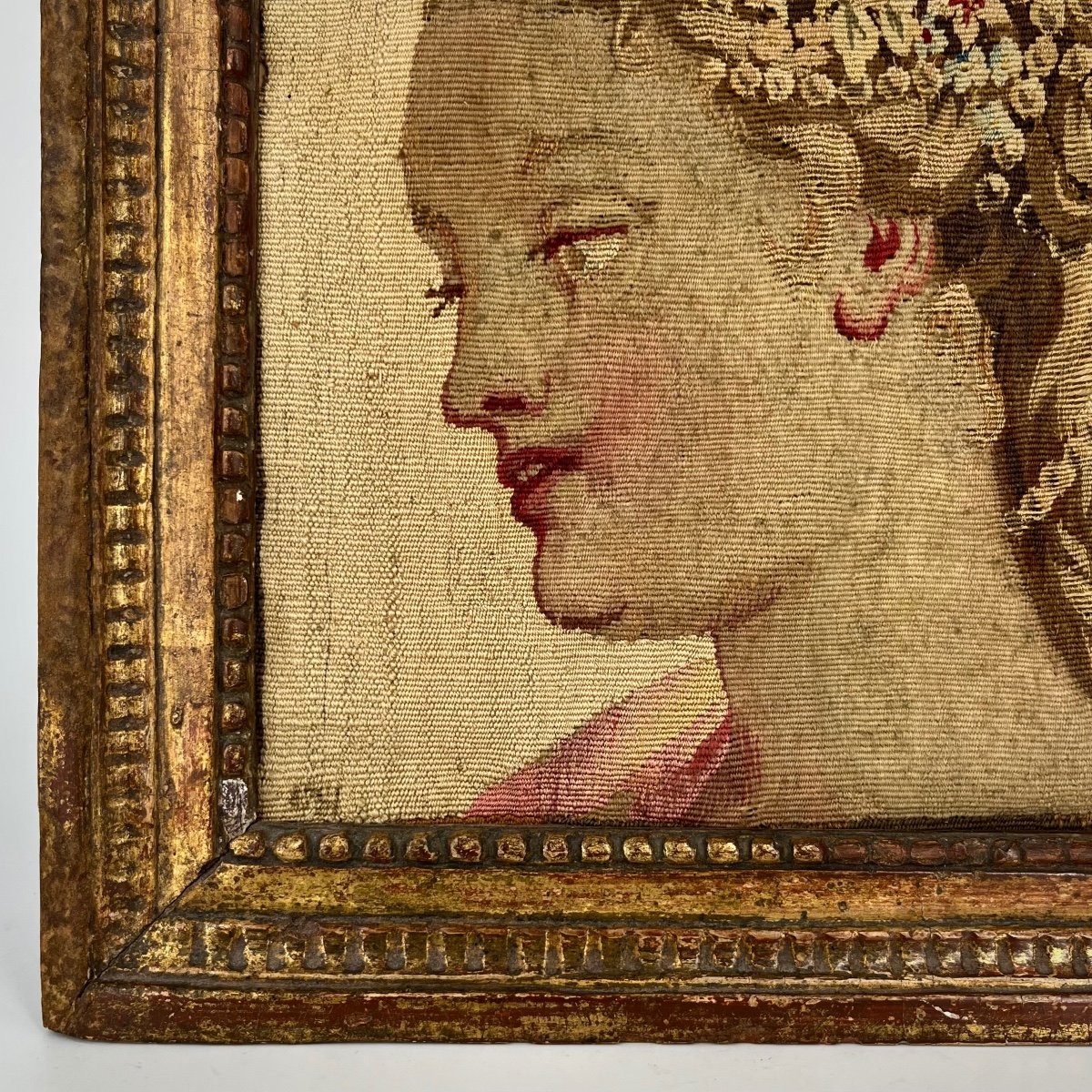 Visage de femme, fragment de tapisserie encadré XVIIe - XVIIIe siècle-photo-2