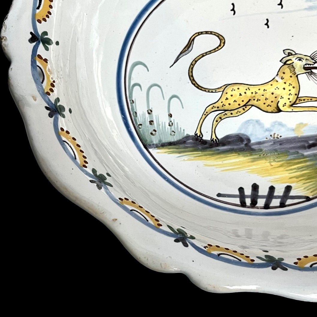 Salad Bowl Decorated With A Panther In Nevers Or Nivernais Earthenware, Late 18th, Early 19th Century-photo-1