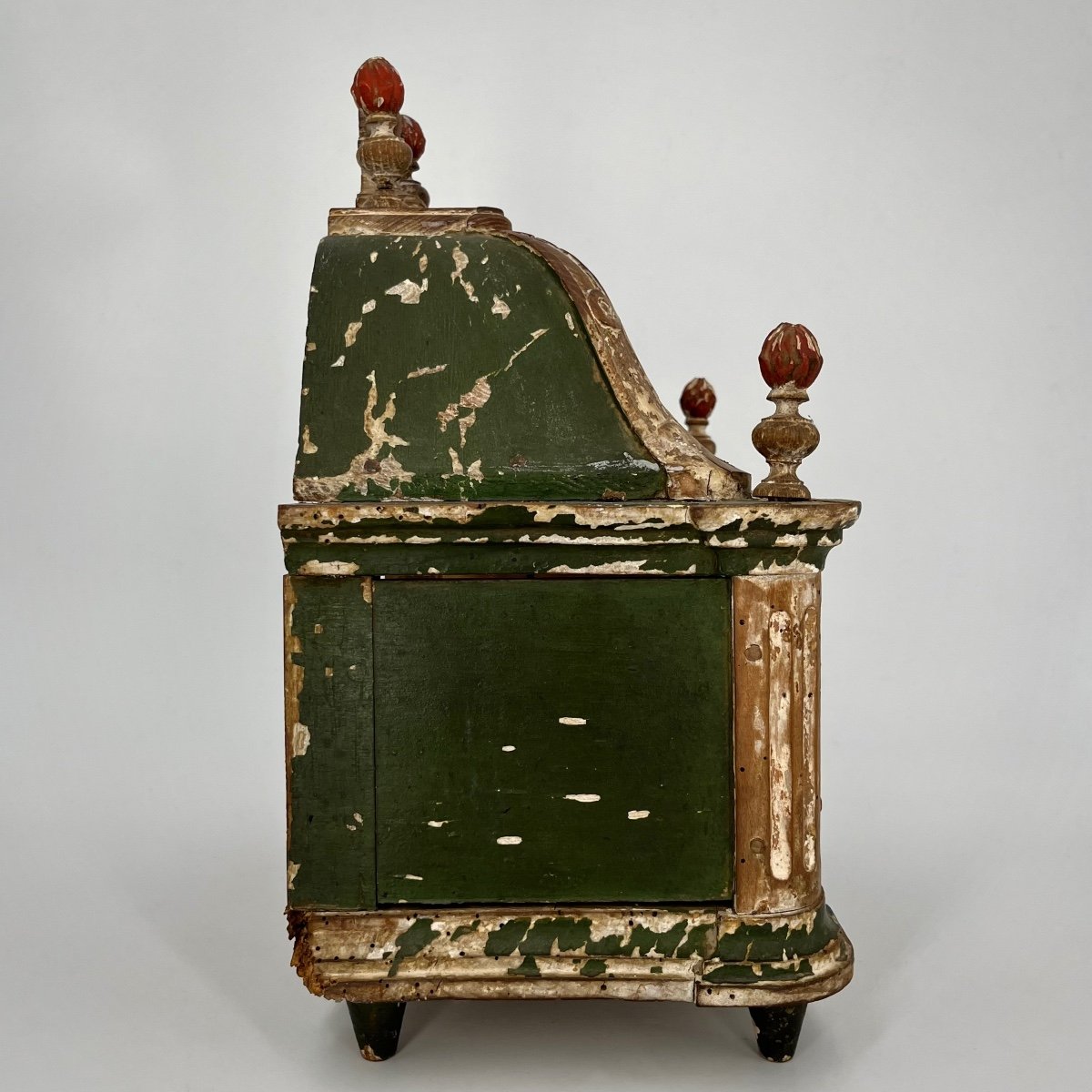 Reliquary Or Small Display Case Of Folk Art In Painted Wood From The 18th Century -photo-2