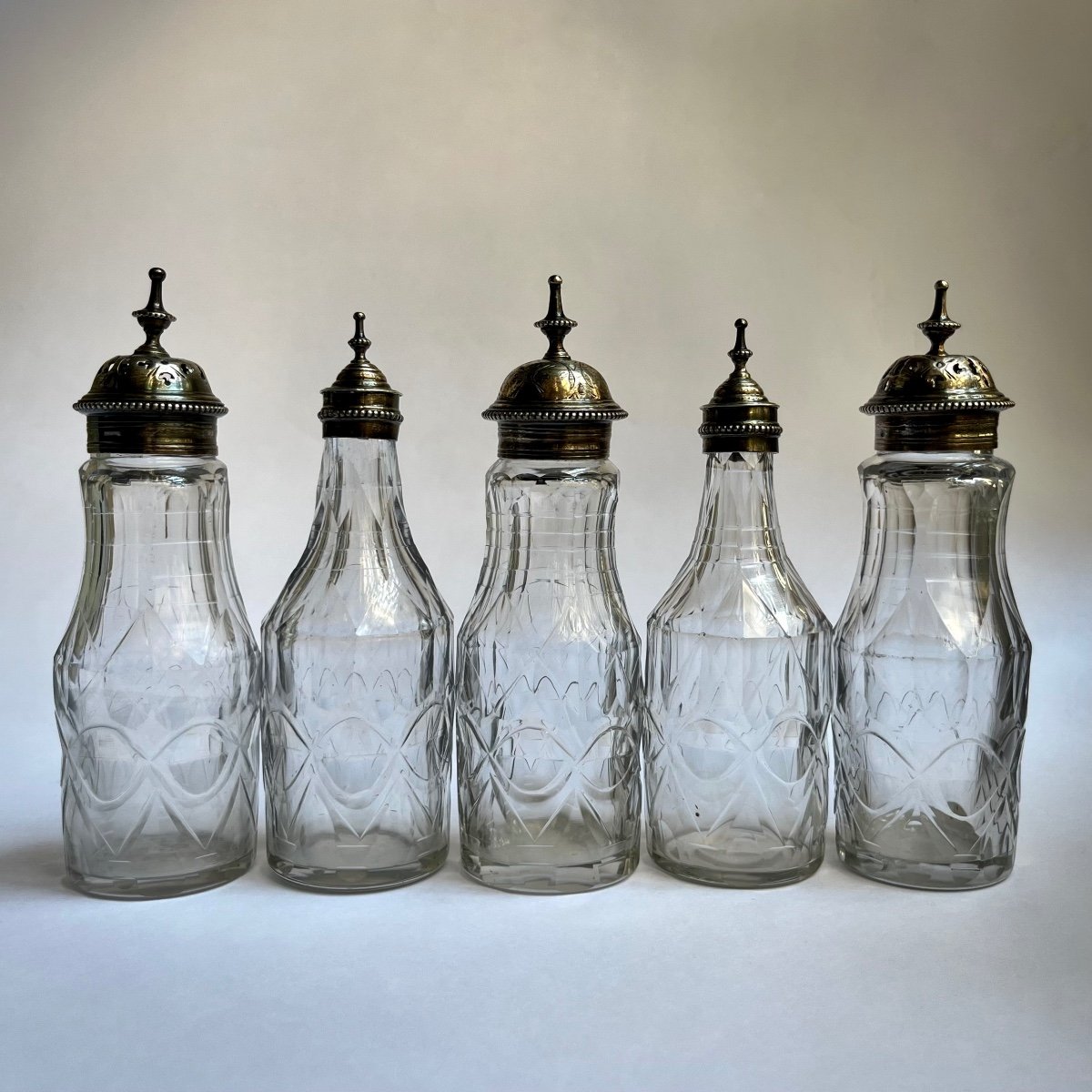 Glass Or Cut Crystal Bottles And Sprinklers With Silver Stoppers, Late 18th - Early 19th Century-photo-3