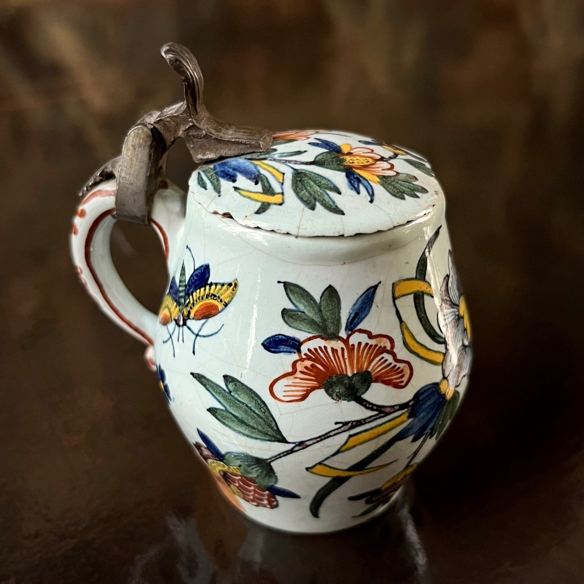 Rouen Earthenware Mustard Pot Decorated With Flowers And Butterflies, 18th Century - 18th Century 