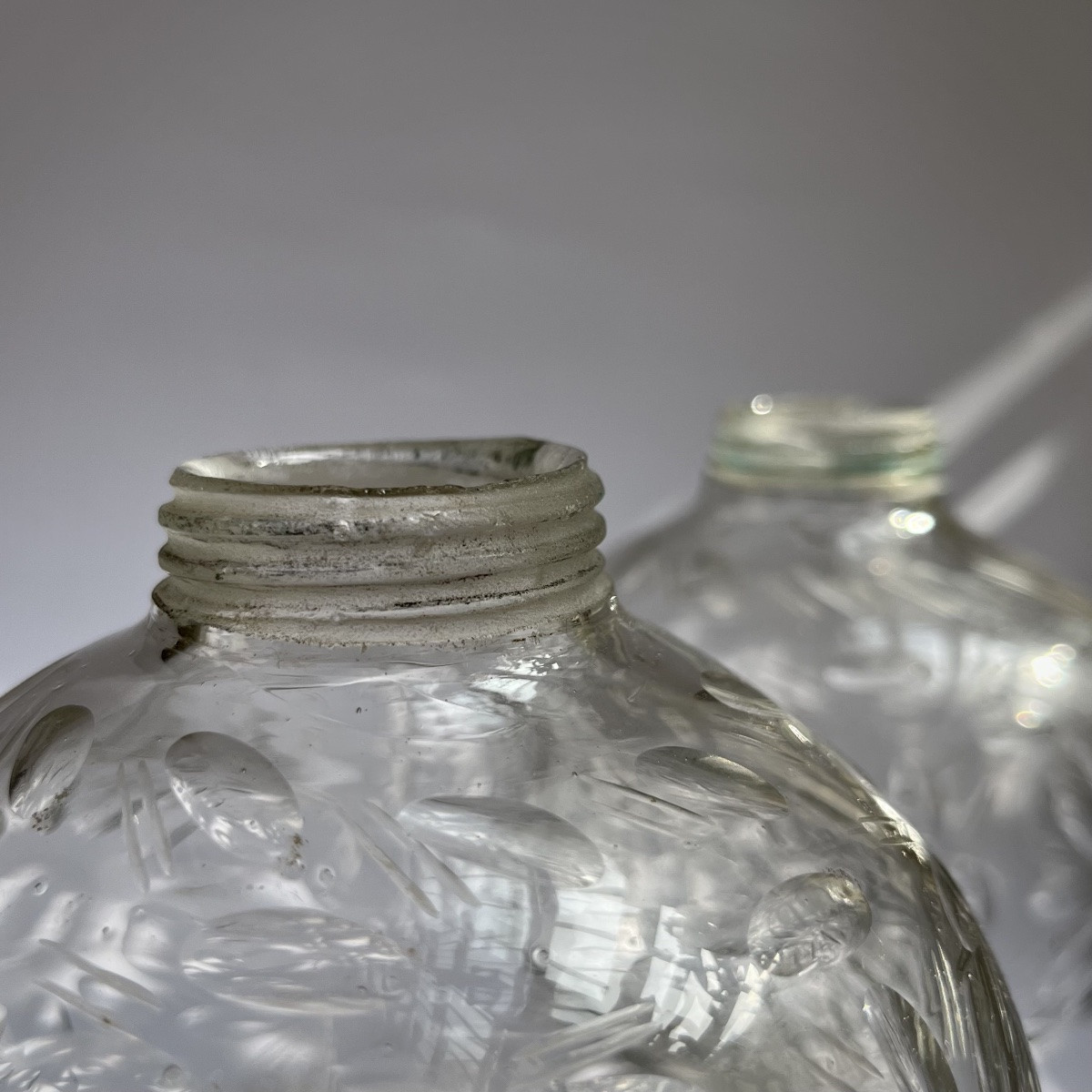 Two 18th Century Blown And Faceted Cut Glass Ball Bottles 18th Century 18th Century 18th Century-photo-2