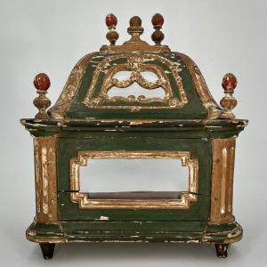 Reliquary Or Small Display Case Of Folk Art In Painted Wood From The 18th Century 