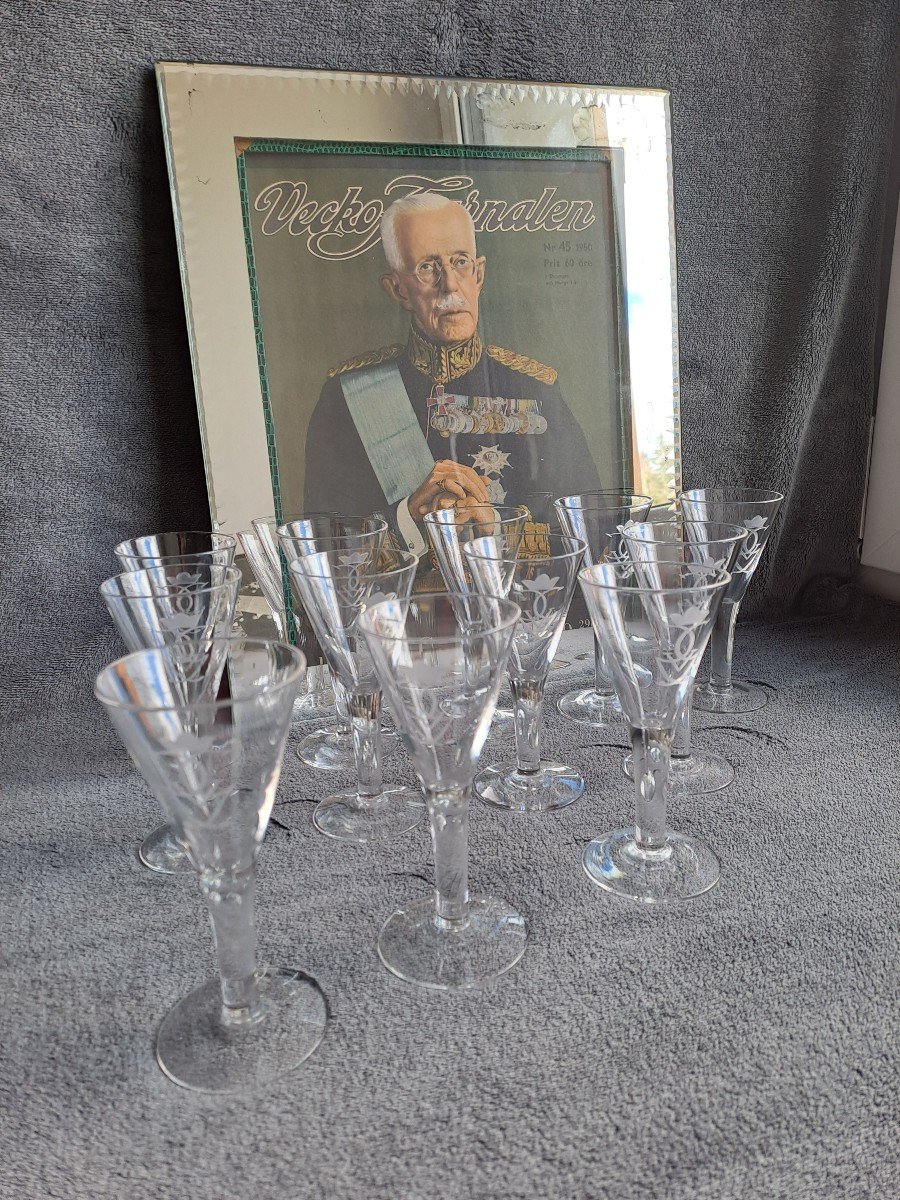 Suite De 12 Verres à Aquavit Monogramme Roi Gustav V De Suède - Cristal Orrefors -photo-3