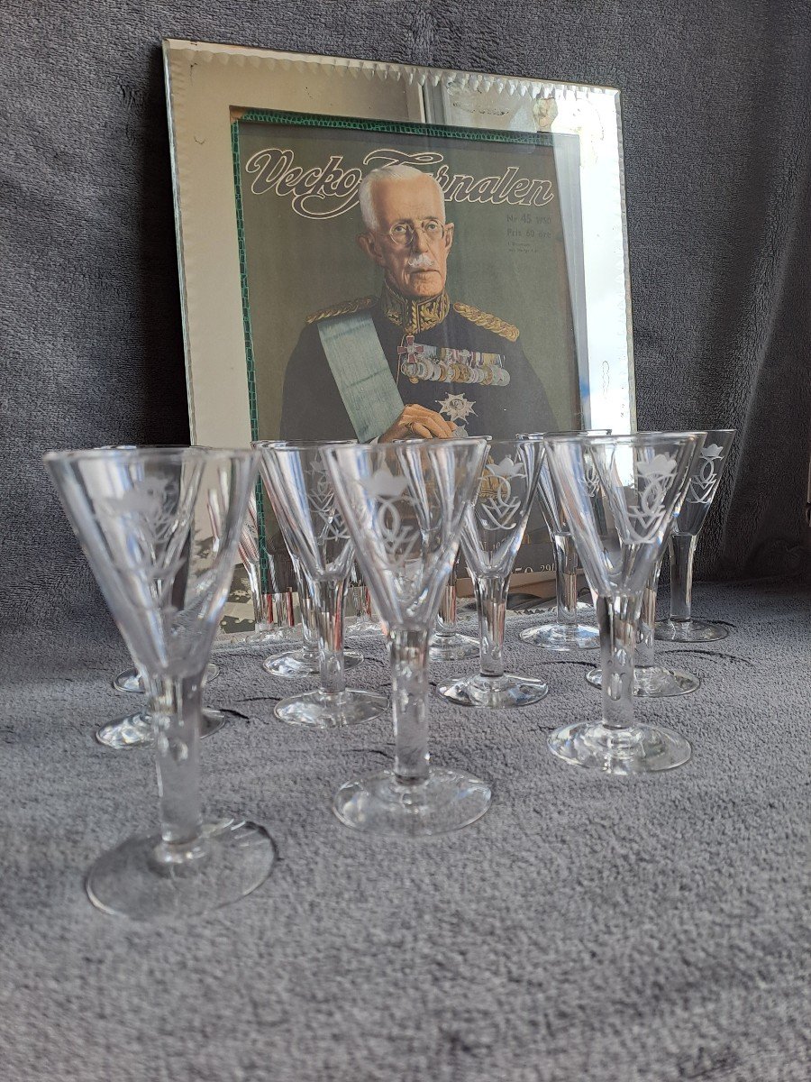 Suite De 12 Verres à Aquavit Monogramme Roi Gustav V De Suède - Cristal Orrefors -photo-4