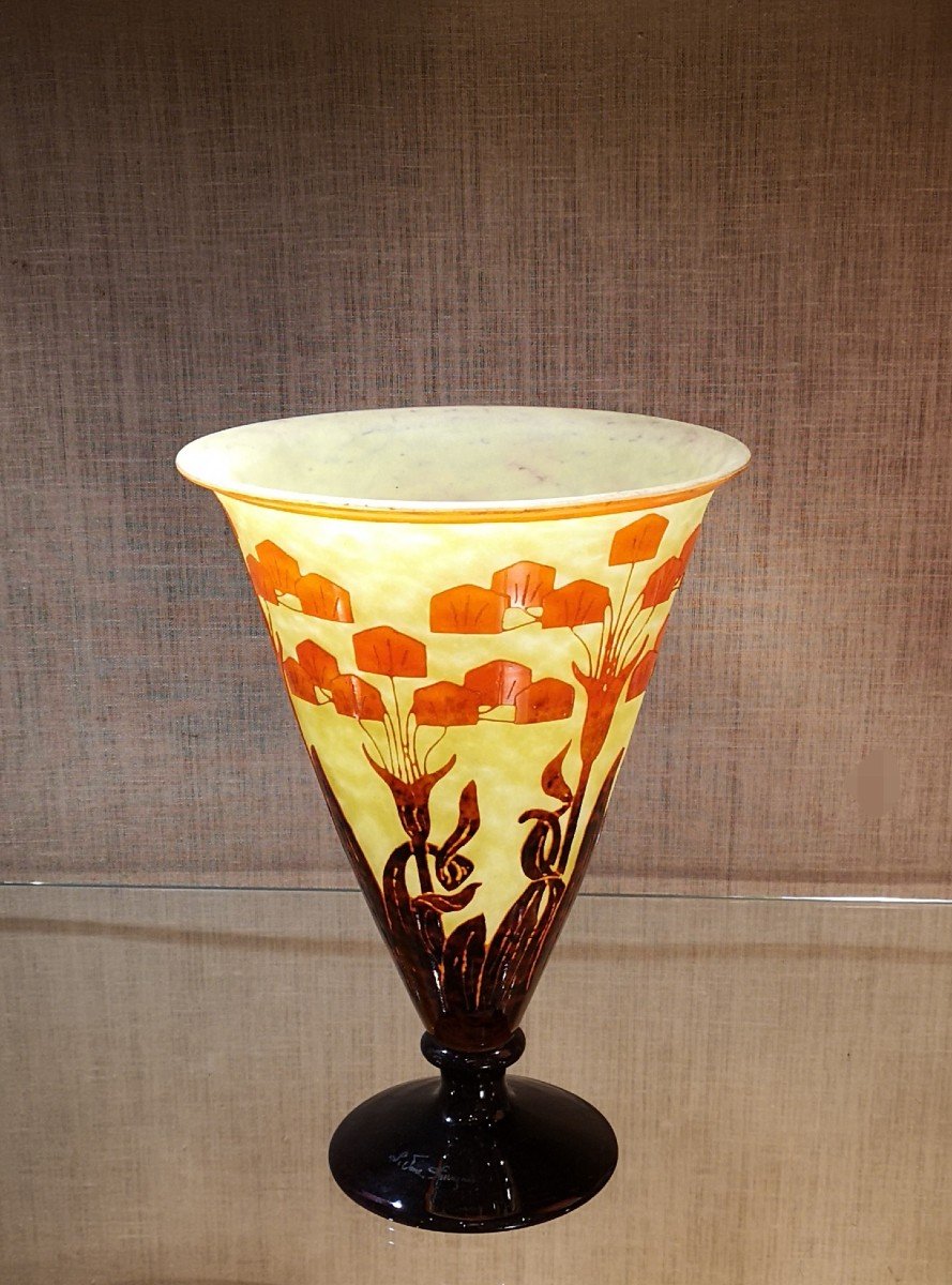 Schneider, Le Verre Français, Vase With “amourettes” Decor -photo-2