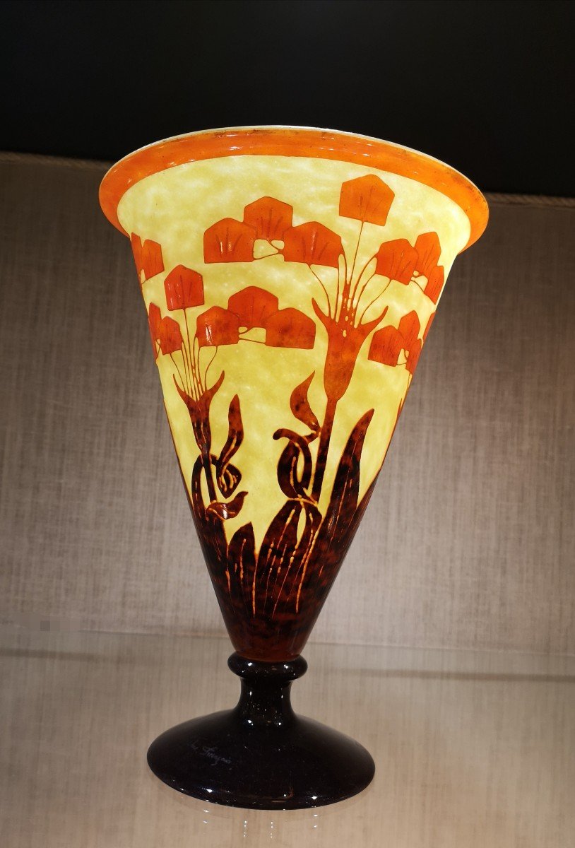 Schneider, Le Verre Français, Vase With “amourettes” Decor -photo-2