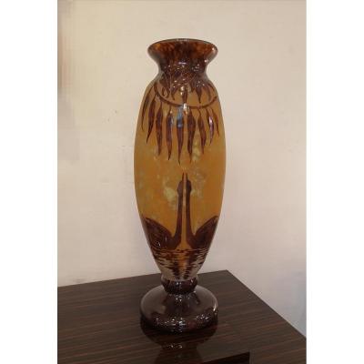 Schneider, Le Verre Français, Grand Vase Aux Cygnes, 55,5 cm