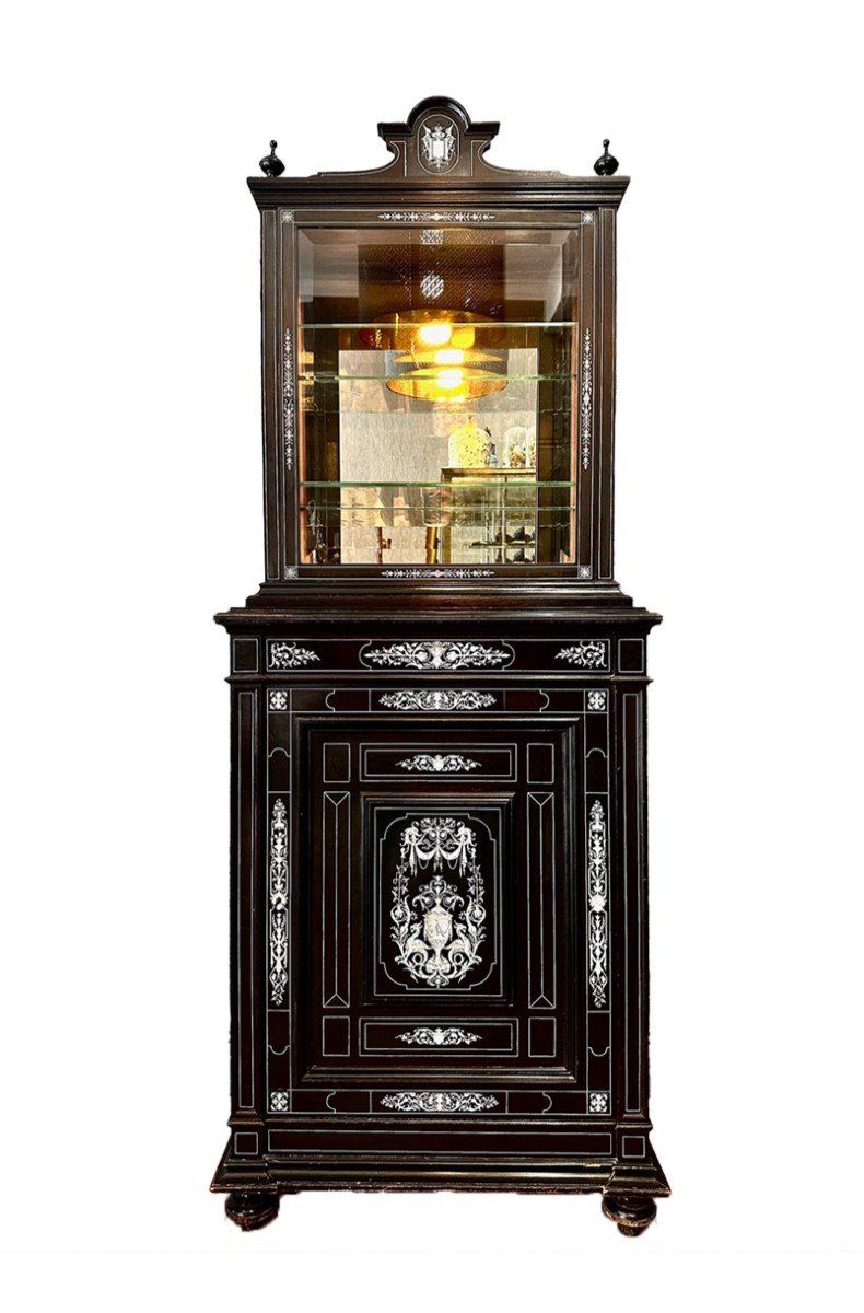 Elegant Napoleon III Display Case – 19th Century