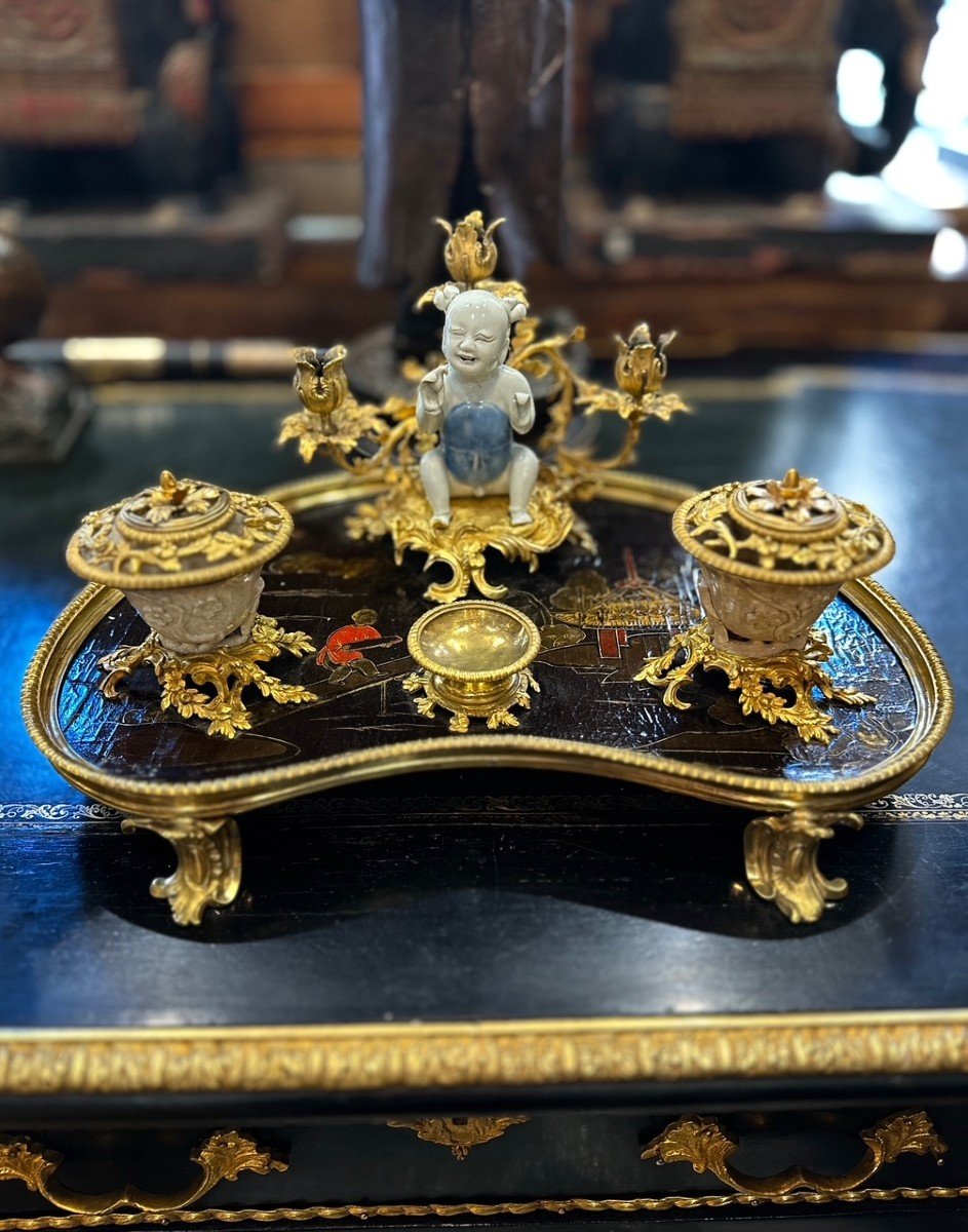 Encrier En Laque, Porcelaine Et Bronze Doré De Style Louis XV, XIXe Siècle, Elements anciens