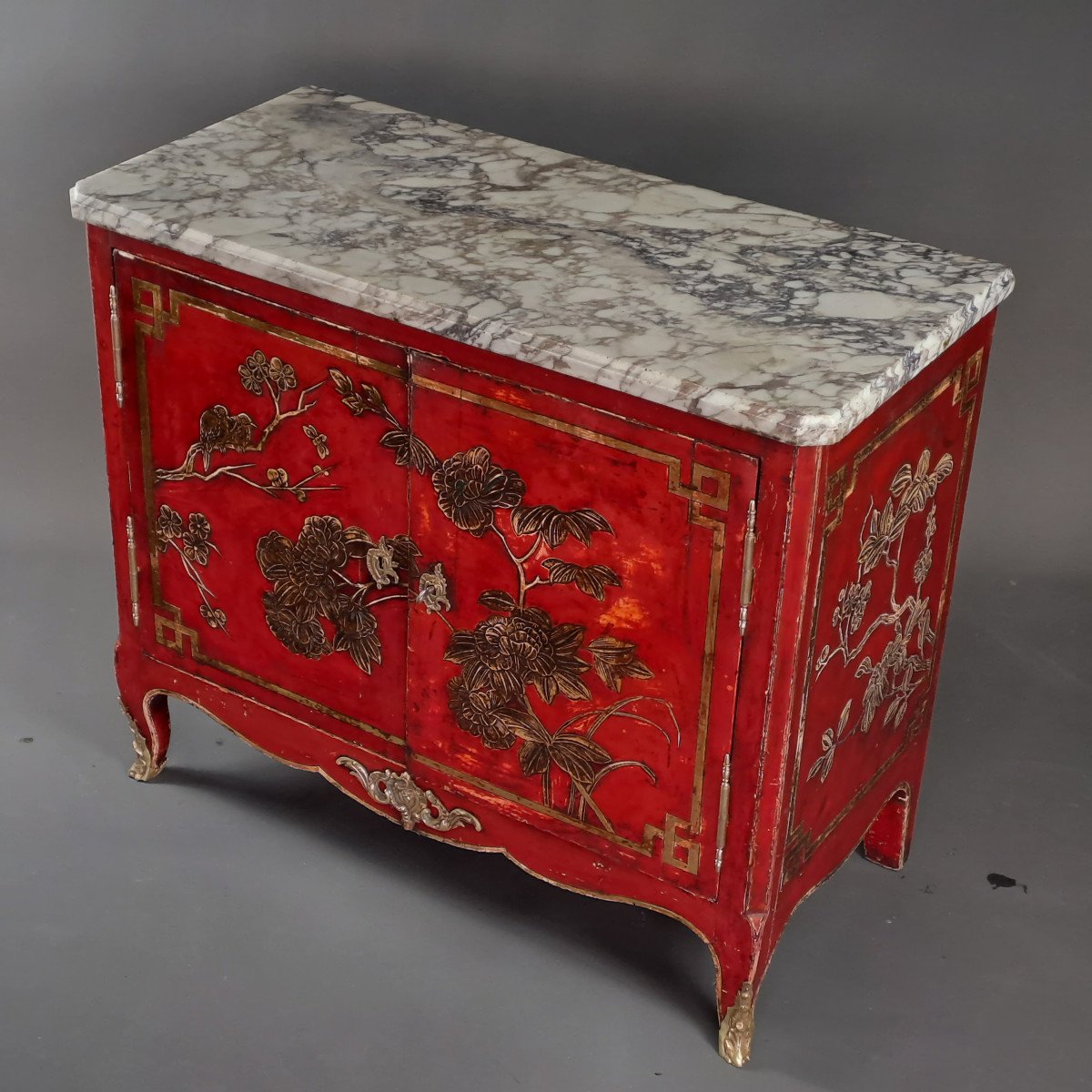 Transition Period Commode In Red And Gold Chinese Lacquer-photo-2