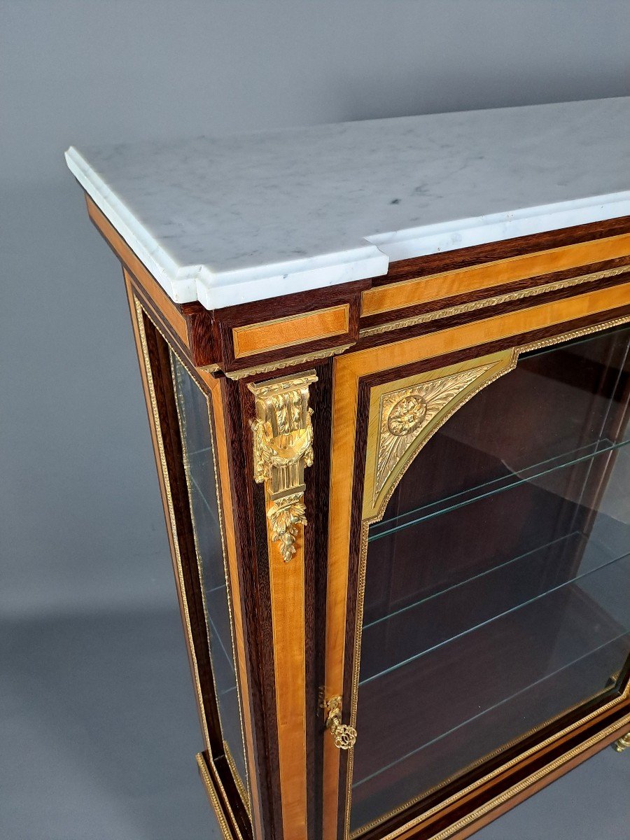 Louis XVI Style Showcase In Marquetry And Gilt Bronze-photo-1