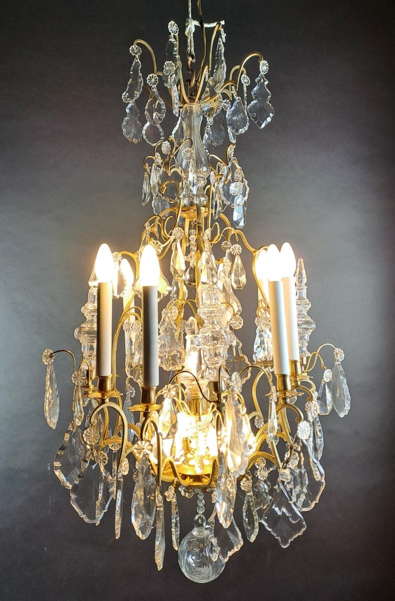 Large Chandelier In Gilt Bronze And Baccarat Crystal